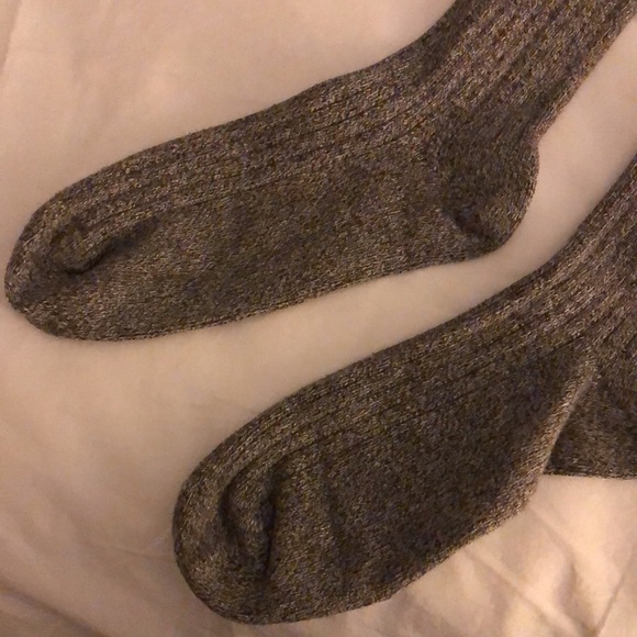 🌸 Gray Ribbed Tall Socks - Picture 3 of 3